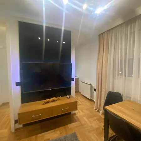 Apartment Arena *